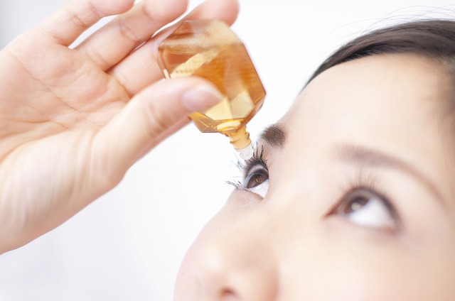 目が充血した時の点眼薬